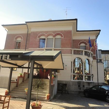 Hotel Villa Reale Argenta Extérieur photo