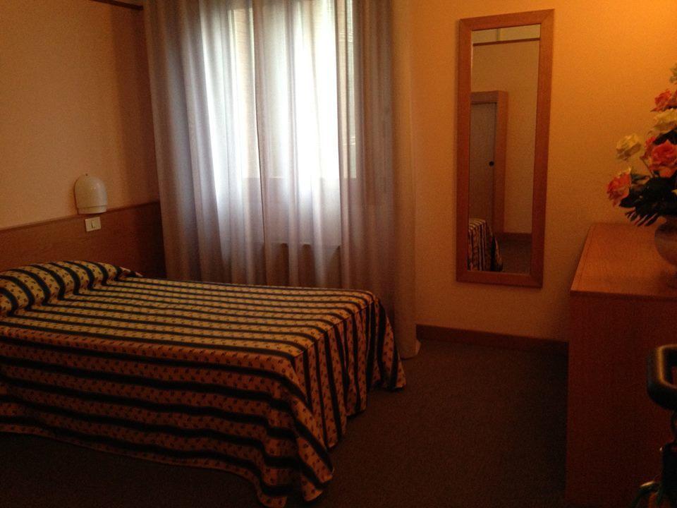 Hotel Villa Reale Argenta Extérieur photo