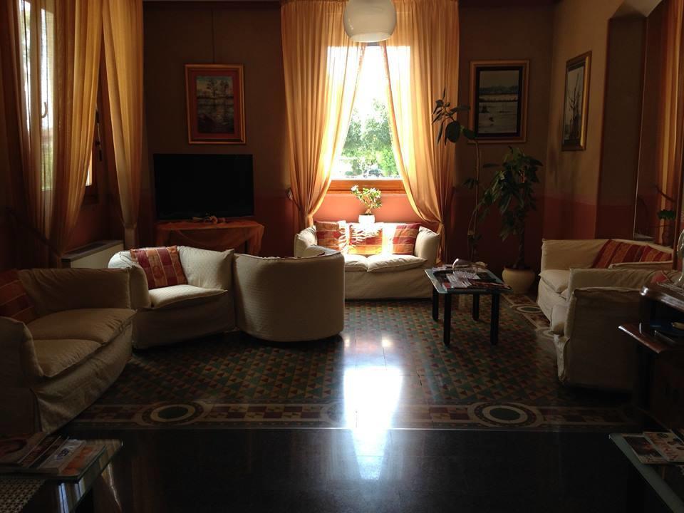 Hotel Villa Reale Argenta Extérieur photo